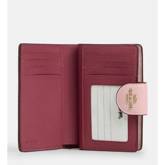 NWT Limited Coach Medium Corner Zip Wallet In Signature Canvas Powder Pink CW786 - Picture 4 of 10